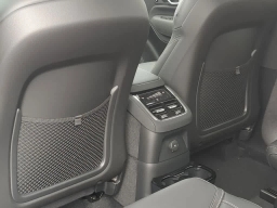 Volvo XC90 Plug-In Hybrid Ultra Dark Theme T8 AWD 6-Seater 2026