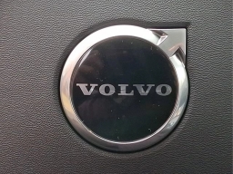 Volvo XC90 Plug-In Hybrid Ultra Dark Theme T8 AWD 6-Seater 2026
