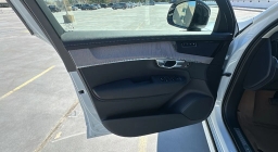 Volvo XC90 Plug-In Hybrid Ultra Dark Theme T8 AWD 6-Seater 2026