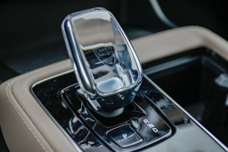 Volvo XC90 Plug-In Hybrid Plus T8 AWD 7-Seater 2026