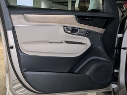 Volvo XC90 Plug-In Hybrid Plus T8 AWD 7-Seater 2026