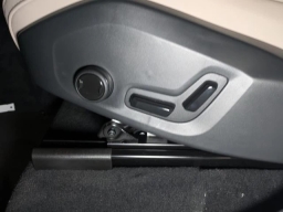 Volvo XC90 Plug-In Hybrid Plus T8 AWD 7-Seater 2026