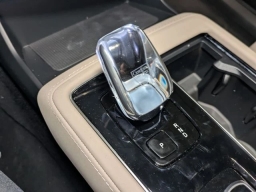Volvo XC90 Plug-In Hybrid Plus T8 AWD 7-Seater 2026