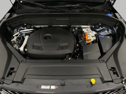 Volvo XC90 Plug-In Hybrid Plus T8 AWD 7-Seater 2026