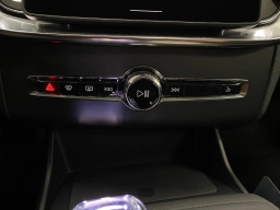 Volvo XC90 Plug-In Hybrid Plus T8 AWD 7-Seater 2026