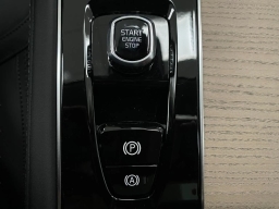 Volvo XC90 Plug-In Hybrid Plus T8 AWD 7-Seater 2026