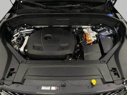 Volvo XC90 Plug-In Hybrid Plus T8 AWD 7-Seater 2026