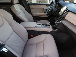 Volvo XC90 Plug-In Hybrid Plus T8 AWD 7-Seater 2026