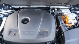 Volvo XC90 Plug-In Hybrid Plus T8 AWD 7-Seater 2026