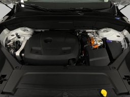 Volvo XC90 Plug-In Hybrid Plus T8 AWD 7-Seater 2026