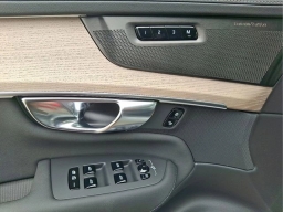 Volvo XC90 Plug-In Hybrid Plus T8 AWD 7-Seater 2026
