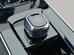 Volvo XC90 Plug-In Hybrid Plus T8 AWD 7-Seater 2026