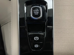 Volvo XC90 Plug-In Hybrid Plus T8 AWD 7-Seater 2026