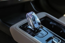Volvo XC90 Plug-In Hybrid T8 AWD Plus 7-Seater 2026