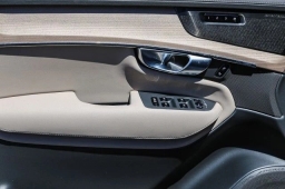 Volvo XC90 Plug-In Hybrid T8 AWD Plus 7-Seater 2026