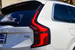 Volvo XC90 Plug-In Hybrid Plus T8 AWD 7-Seater 2026