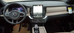Volvo XC90 Plug-In Hybrid Plus T8 AWD 7-Seater 2026