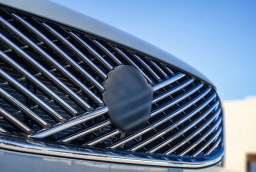 Volvo XC90 Plug-In Hybrid Plus T8 AWD 7-Seater 2026