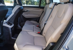 Volvo XC90 Plug-In Hybrid Plus T8 AWD 7-Seater 2026