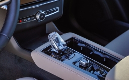 Volvo XC90 Plug-In Hybrid Plus T8 AWD 7-Seater 2026