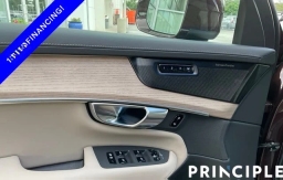 Volvo XC90 Plug-In Hybrid Plus T8 AWD 7-Seater 2026