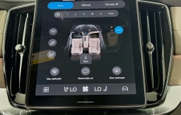 Volvo XC90 Plug-In Hybrid Plus T8 AWD 7-Seater 2026