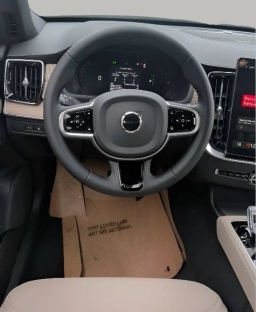 Volvo XC90 Plug-In Hybrid Plus T8 AWD 7-Seater 2026