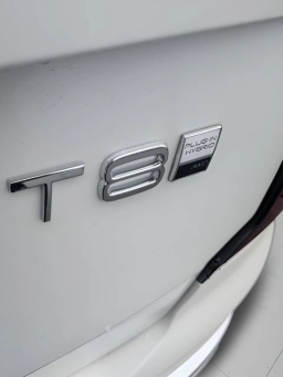 Volvo XC90 Plug-In Hybrid Plus T8 AWD 7-Seater 2026