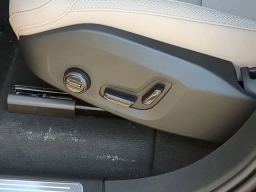 Volvo XC90 Plug-In Hybrid Plus T8 AWD 7-Seater 2026