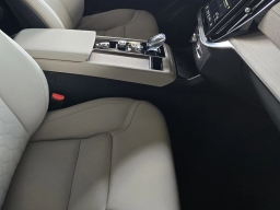 Volvo XC90 Plug-In Hybrid Plus T8 AWD 7-Seater 2026
