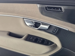 Volvo XC90 Plug-In Hybrid Plus T8 AWD 7-Seater 2026