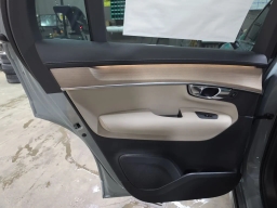 Volvo XC90 Plug-In Hybrid Plus T8 AWD 7-Seater 2026
