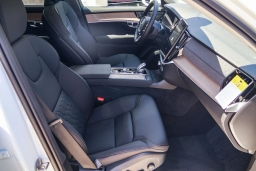 Volvo XC90 Plug-In Hybrid Plus T8 AWD 7-Seater 2026