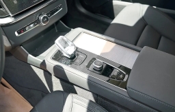 Volvo XC90 Plug-In Hybrid Plus T8 AWD 7-Seater 2026