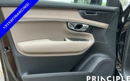 Volvo XC90 Plug-In Hybrid Plus T8 AWD 7-Seater 2026