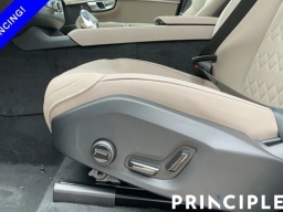 Volvo XC90 Plug-In Hybrid Plus T8 AWD 7-Seater 2026