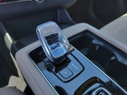Volvo XC90 Plug-In Hybrid Plus T8 AWD 7-Seater 2026