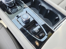 Volvo XC90 Plug-In Hybrid Plus T8 AWD 7-Seater 2026