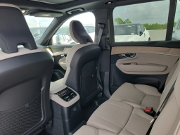 Volvo XC90 Plug-In Hybrid Plus T8 AWD 7-Seater 2026