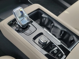 Volvo XC90 Plug-In Hybrid Plus T8 AWD 7-Seater 2026