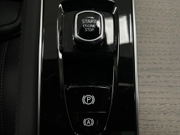 Volvo XC90 Plug-In Hybrid Ultra T8 AWD 7-Seater 2026