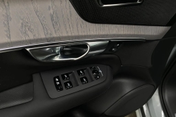 Volvo XC90 Plug-In Hybrid Ultra T8 AWD 7-Seater 2026