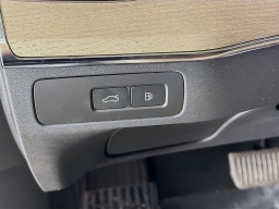 Volvo XC90 Plug-In Hybrid Ultra T8 AWD 7-Seater 2026