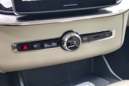 Volvo XC90 Plug-In Hybrid Ultra T8 AWD 7-Seater 2026