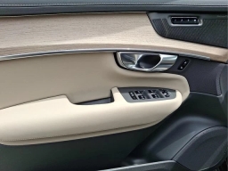 Volvo XC90 Plug-In Hybrid Ultra T8 AWD 7-Seater 2026