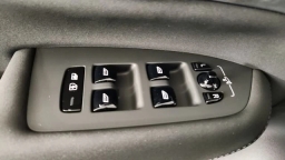 Volvo XC90 Plug-In Hybrid Ultra T8 AWD 7-Seater 2026