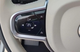 Volvo XC90 Plug-In Hybrid Ultra T8 AWD 7-Seater 2026