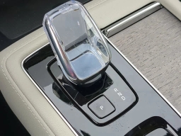 Volvo XC90 Plug-In Hybrid Ultra T8 AWD 7-Seater 2026