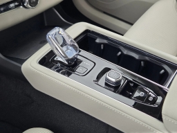 Volvo XC90 Plug-In Hybrid Ultra T8 AWD 7-Seater 2026