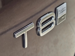 Volvo XC90 Plug-In Hybrid Ultra T8 AWD 7-Seater 2026